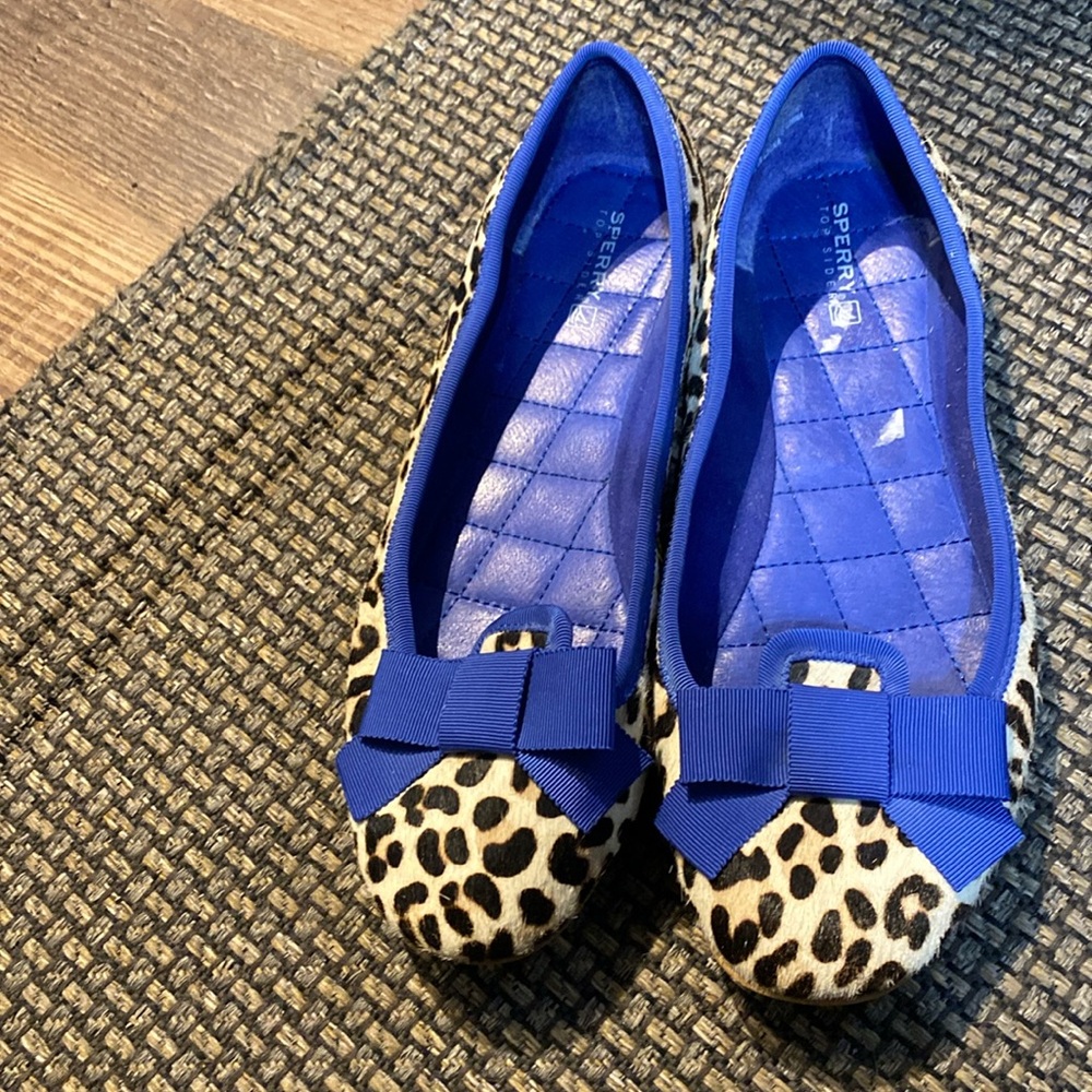 Sperry calf hair cheetah flats 7M